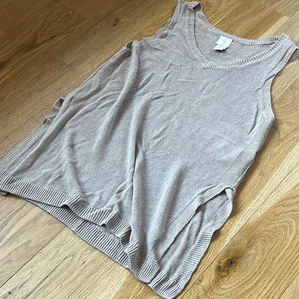 Women's Tan Sleeveless Top